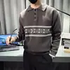 Camisa Polo de Manga Larga con Bloques de Color Estilo Hong Kong de Moda 2025 para Hombre Bordada Retro Americano Holgada Media Cremallera Estilo Holgado Listo para Usar