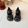 2025 Nuevos Zapatos de Cuero con Lazo para Niñas Zapatos Tipo Frijol Suaves para Bebés y Niños Pequeños y Medianos Zapatos Negros de Rendimiento