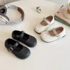 Novedad Primavera 2026 Zapatos de Cuero Calados Tejidos para Niñas, Mocasines Casuales Suaves y Cómodos para Bebés Niñas