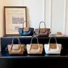 Bolsa Pequena Fashion de Ombro Único para Mulheres 2026 Novo Estilo Simples e Elegante Versátil Bolsa de Ombro Transversal de Mão