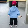 Chaqueta de Otoño para Niños 2026 Nuevo Modelo Cortavientos con Capucha Infantil Chaqueta Deportiva Elegante para Niños Atuendo de Otoño