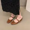Sapatos de pelúcia de algodão com sola reta para outono e inverno, sapatos femininos, novo modelo 2026, sapatos pretos Mary Jane com bico quadrado para noite