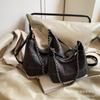 Bolso Pequeño de Cadena a Cuadros de Moda para Mujer Este Año 2026 Nuevo Bolso Tote Cruzado de Hombro Único de Venta Caliente Transfronteriza