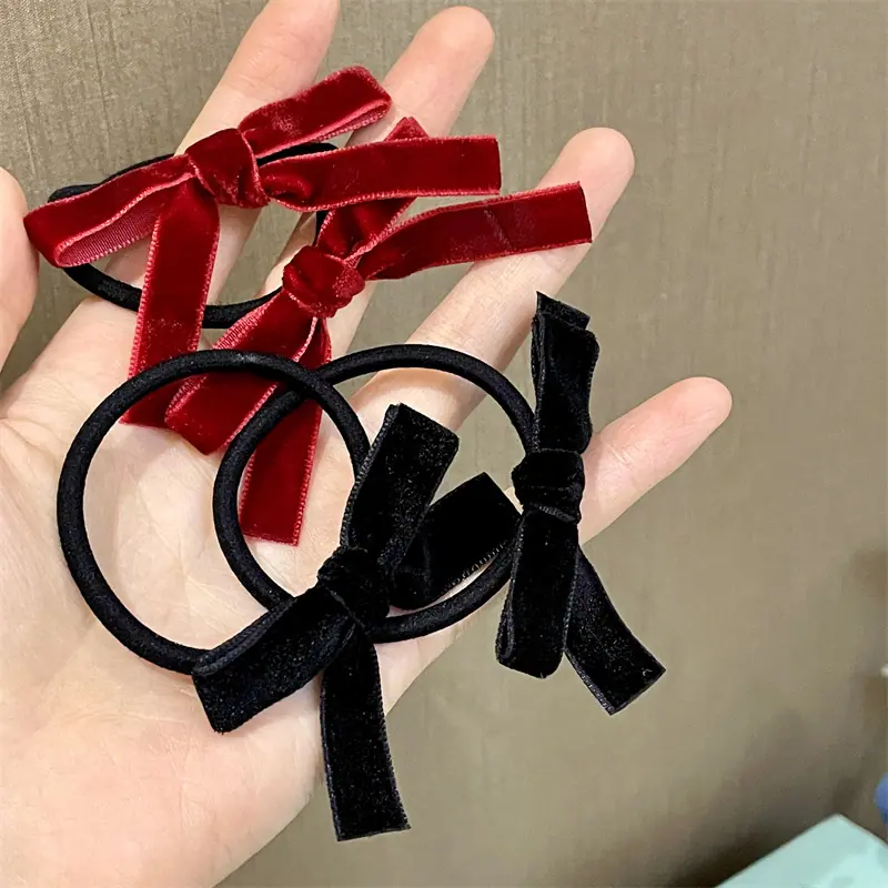 2208069 (11)