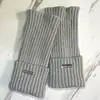 Meias Largas de Cor Sólida com Etiqueta de Metal para Outono e Inverno, Meias Longas Largas Quentes e à Prova de Vento Estilo Japonês para Meninas