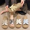 Ropa Exterior de Verano para Mujer 2025 Nuevas Sandalias Plateadas de Suela Gruesa con Faldas y Sandalias Antideslizantes para Pantuflas de Playa