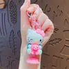 Llavero de Muñeca Agitadora de Dibujos Animados Sanrio Colgante Lindo para Pareja Llavero de Mochila Escolar Colgante Adorno de Coche