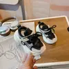 Zapatillas de Malla para Niños Zapatos Gruesos para Niñas Nuevos de Primavera Zapatos para Caminar de Bebé Suela Suave Transpirables Zapatos Deportivos para Niños Pequeños