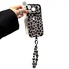 Nuevo brazalete de cuentas con estampado de leopardo, adecuado para fundas de teléfono Apple 18 Pro Max, diseño elegante y de alta gama para mujeres, también disponible para modelos 17/16