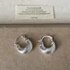 Brincos de Metal Texturizado para Mulheres, Estilo Cool, Simples e Versáteis, Brincos da Moda
