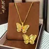 Collar Colgante Mariposa Estilo Chino Nuevo de Cobre Chapado en Oro, Mismo Modelo que en Tiendas de Oro, Colgante para Cadena de Suéter de Mariposa de Doble Capa Cepillado con Microincrustaciones