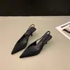 Zapatos de Tacón Alto Estilo Francés, Sandalias Elegantes Negras de Punta Cerrada, Zapatos de Hada, Nuevo Modelo Primavera/Verano 2025, Zapatos de Salón de Punta Fina con Tacón Fino
