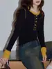 Camiseta de Manga Larga Negra con Cuello Redondo y Panelado para Mujer 2025 Otoño Elegante de Gama Alta Aspecto Adelgazante en la Cintura