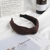 Diadema simple de gamuza transfronteriza Sentido de Corea del Sur Moda europea y americana Diadema Pinza para lavarse la cara de celebridad de Internet Accesorios para el cabello