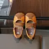 Zapatos para Niños 2026 Primavera y Otoño Nueva Moda Patchwork Cuero Zapatos de Bebé Suela Suave Cómodos Zapatos Pequeños de Cuero para Niñas Boca Baja Zapatos Individuales