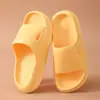 Pantuflas de Comodidad tipo Nube para el Hogar y el Baño, Pantuflas Gruesas de Verano al por Mayor para Hombres y Mujeres, Pantuflas Antideslizantes de Eva