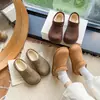Zapatos de algodón de moda para exteriores, estilo nuevo, con forro polar, diseño de patata pequeña, estilo Birkenstock 2026, versátiles, antideslizantes y cálidos para el invierno