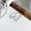 [Sombra de Borboleta de Cristal de Gelo] Zircônia Azul Marinho Borboleta Exquisita Anel Aberto Luxo Leve Nicho Super Fada Anel de Empilhar para Mulheres