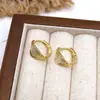 Pendientes de Aro Trenzados con Rayas Verticales Pendientes Sencillos Versátiles de Lujo Ligero Pendientes Versátiles con Personalidad Diseño de Nicho Pendientes Texturizados para Mujer