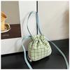 2024 Nuevo Bolso Cubo de Verano para Mujer Bolso de Mano de Tela Pformada Bolso de Hombro Cruzado Fresco y Dulce para Mujer