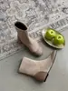 Botas femininas de outono e inverno 2026, estilo coreano, minimalistas, bico redondo, retalhos, afunilamento, cano curto, modernas e elegantes, que aumentam a altura, elásticas e afuniladoras
