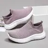 Nuevos zapatos de hombre 2023, zapatos casuales de moda, zapatos deportivos transpirables, zapatos para pareja, zapatos de hombre de punto fly-knit con palomitas de maíz, zapatos ligeros y modernos