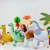 Novo carrinho com rodas animal de pelúcia balão de filme de alumínio corda de desenho animado brinquedo infantil adereços de foto de festa atacado