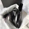 Nuevas botas de moda otoño e invierno 2026, de tacón alto, punta fina, pierna ajustada, piel suave, estilo popular, cremallera lateral, tacón grueso, botines para mujer