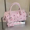Bolso de Mano Retro de Lunares con Textura de Alta Calidad para Mujer 2026 Nuevo Otoño Gamuza Bolso Cruzado de Hombro Único para Viajes