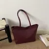Bolso de Hombro Individual Tejido de Nicho Coreano Bolso Tote de Gran Capacidad Nuevo para Mujer Moda de Alta Gama Versátil Bolso para el Día a Día