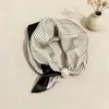 Bufanda de Seda de Moda Estilo Coreano para Primavera y Verano, Bufanda de Seda Magnética para Mujer, Bufanda de Perlas de Alto Nivel para Clavícula, Accesorio de Bufanda