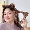 Haiyue Veludo Dourado Estampa de Leopardo Orelhas de Gato Fofas Faixa de Cabelo Super Fofa Rosto Doce Grampo para Lavar o Cabelo Faixa de Cabelo Fofa Acessório de Cabeça