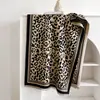Bufanda Nueva Jacquard Estampado Leopardo Europeo y Americano Imitación Cachemir para Mujer Borlas Cortas Tacto de Alta Gama Chal Transfronterizo Comercio Exterior Venta al por Mayor