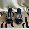 Sandalias versátiles de estilo ligh luxury de una sola tira con lazo para mujer, adecuadas para usar al aire libre, sandalias de moda de tacón fino estilo suave para verano 2026