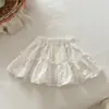 [Casa Rosa] Atuendo de Verano para Niñas: Top de Punto Hueco Estilo Miu de Manga Corta y Falda Corta Floral Estilo Ballet
