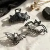 Colección de pinzas para el pelo de Halloween de Yiwu transfronterizo al por mayor con calaveras, calabazas y telarañas, perfectas para crear una atmósfera espeluznante para fiestas y reuniones.