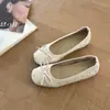 Zapatos Planos Versátiles de Un Paso con Aumento Interior Estilo Dulce Zapatos Mary Jane para Mujer Otoño 2026 Nueva Llegada Remaches de Lazo