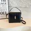 Design outonal, sofisticado e retrô com fecho vertical: Coleção nova 2026, versátil e estilosa, com um design único e minimalista, perfeita como bolsa de ombro, bolsa transversal ou bolsa de mão