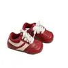 Zapatos Dexun para Niños Primavera y Otoño Estilo Academia Zapatos de Suela Plana con Cordones Zapatos Casuales Bloques de Color Rojo Zapatos para Niños