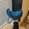Bolsa feminina texturizada de moda transfronteiriça, grande capacidade, novo modelo outono 2026, design de nicho, bolsa de bolinho vintage para o dia a dia