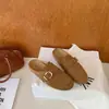 Estilo Old Money Chinelos Mule com Solado Grosso Feminino 2026 Outono Novo Preguiçosos Slip-On Bico Fechado Meio Chinelos Para Usar ao Ar Livre