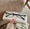 Gafas de Sol Ovaladas de Marco Pequeño Europeas y Americanas para Mujer Tendencia Selección de Influencers Cara Pequeña Protección UV Gafas de Sol Retro Americanas Ins