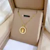 [Acero de titanio para todo el cuerpo] anillo personalidad de conejo estilo minimalista collar de oro real en horno femenino ins cadena de clavícula de celebridad de Internet