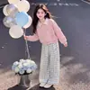 Conjunto de Dos Piezas de Moda Nueva para Niñas Primavera/Otoño 2026: Top de manga larga con cuello de lazo y pantalones casuales