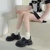 Mocasines retro de estilo francés con suela blanda, puntera cerrada, diseño de estilo británico, nueva colección otoño 2026 para mujer, zapatos casuales slip-on de suela blanda