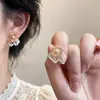 Nuevos Pendientes de Botón Florales en Bloques de Color Dorado y Plateado Usables por Delante y por Detrás Pendientes de Moda Pendiente de Diseño Versátil Elegante Exquisito