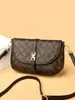 Bolso de mujer transfronterizo 2026 modelo nuevo para madres de mediana edad, bolso de hombro cruzado estampado casual, bolso de mano pequeño vintage