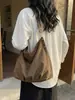 Bolso Retro de Gran Capacidad para Debajo del Brazo para Mujer 2026 Nuevo Modelo Bolso Tote de Alta Gama para Comercio Exterior Bolso Versátil de Hombro Cruzado