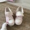 Sapatos Casuais de Lona com Solado Grosso Versáteis Femininos 2026 Primavera/Outono Novos Sapatos Brancos Dopamina de Bolinhas Dupla Face Moda Casual Sapatos de Skate