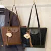 Bolso Grande de Leopardo para Mujer 2025 Nuevo Otoño e Invierno Moda Versátil Bolso de Hombro Casual Bolso Tote para Viajes Diarios Transfronterizo